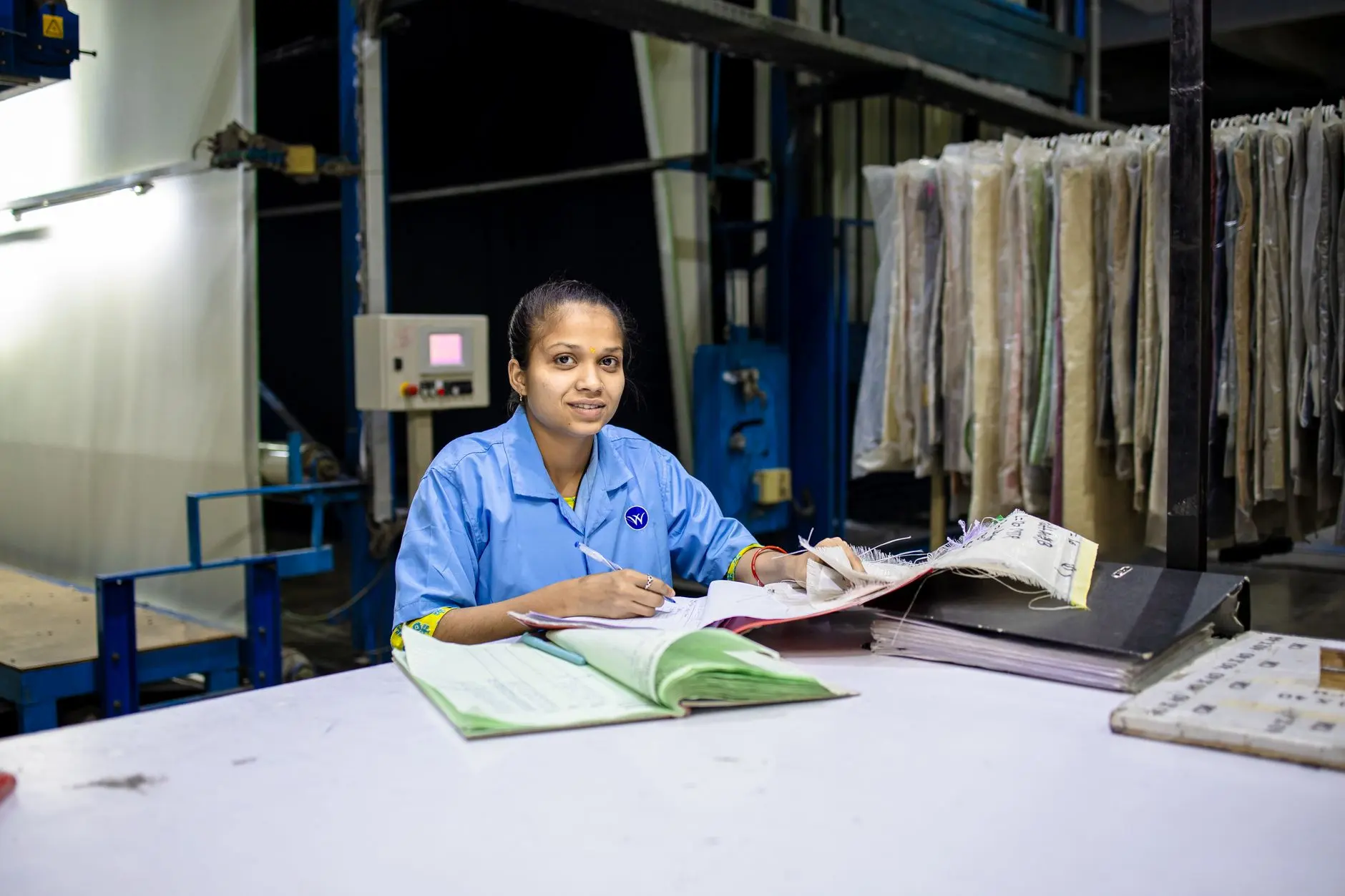 政企食堂整体承包运营方案:从人员派驻到食材集采的全链路解析