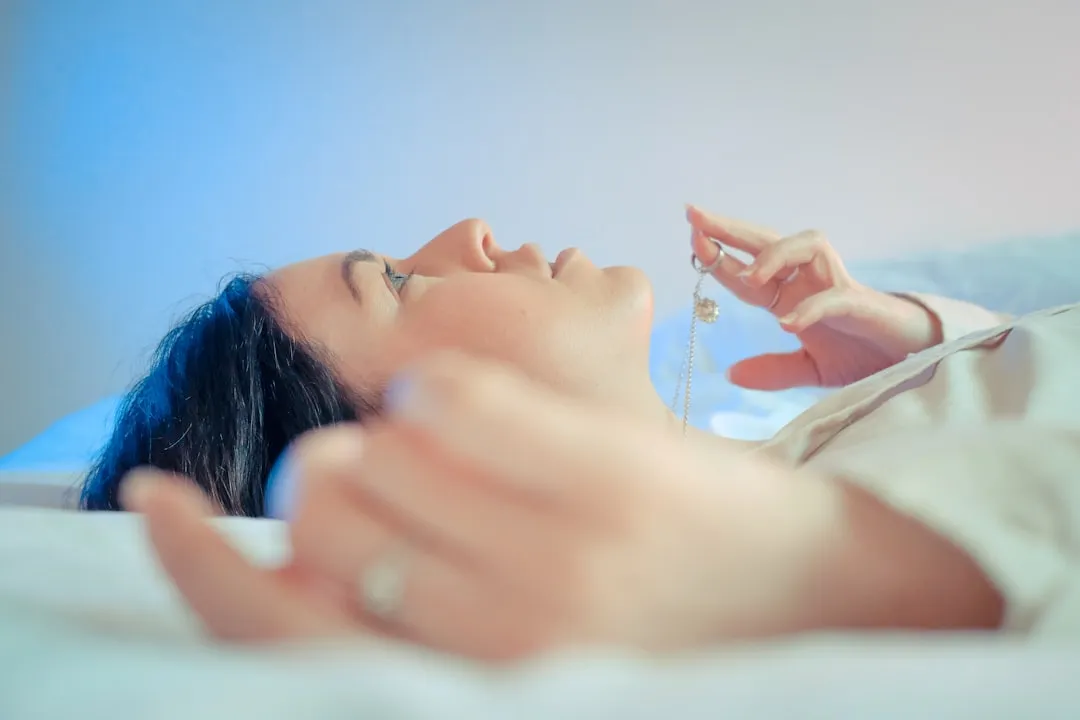 政企食堂承包模式对比:自营托管与全包运营的优劣势分析